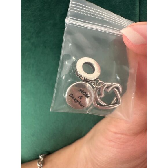 NWOT Mom & Daughter Heart Pandora Fit Charm - Picture 10 of 10